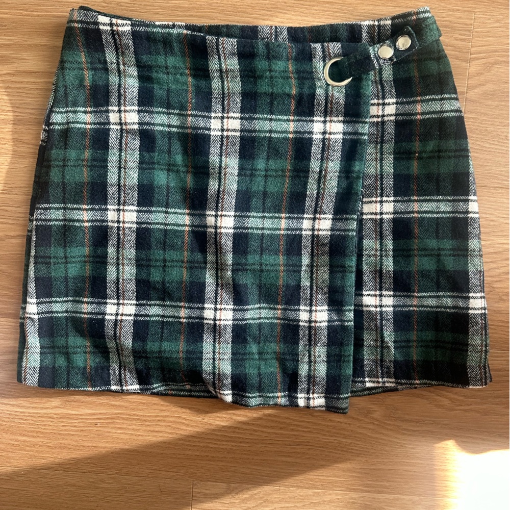 Francesca’s collection plaid skirt size medium